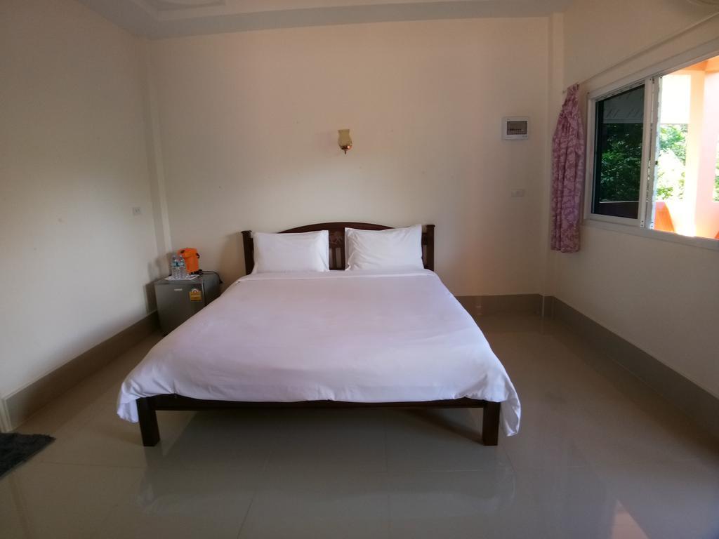 Baan Mek Lom Hotel Khao Lak Bagian luar foto