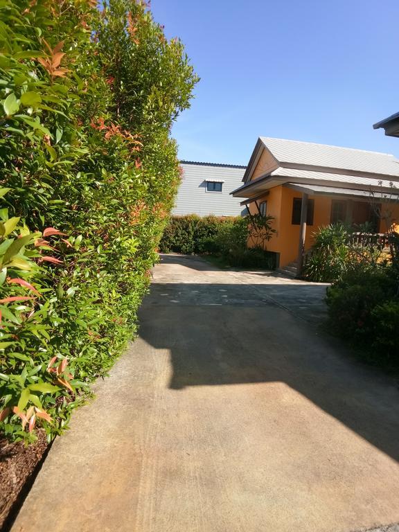 Baan Mek Lom Hotel Khao Lak Bagian luar foto